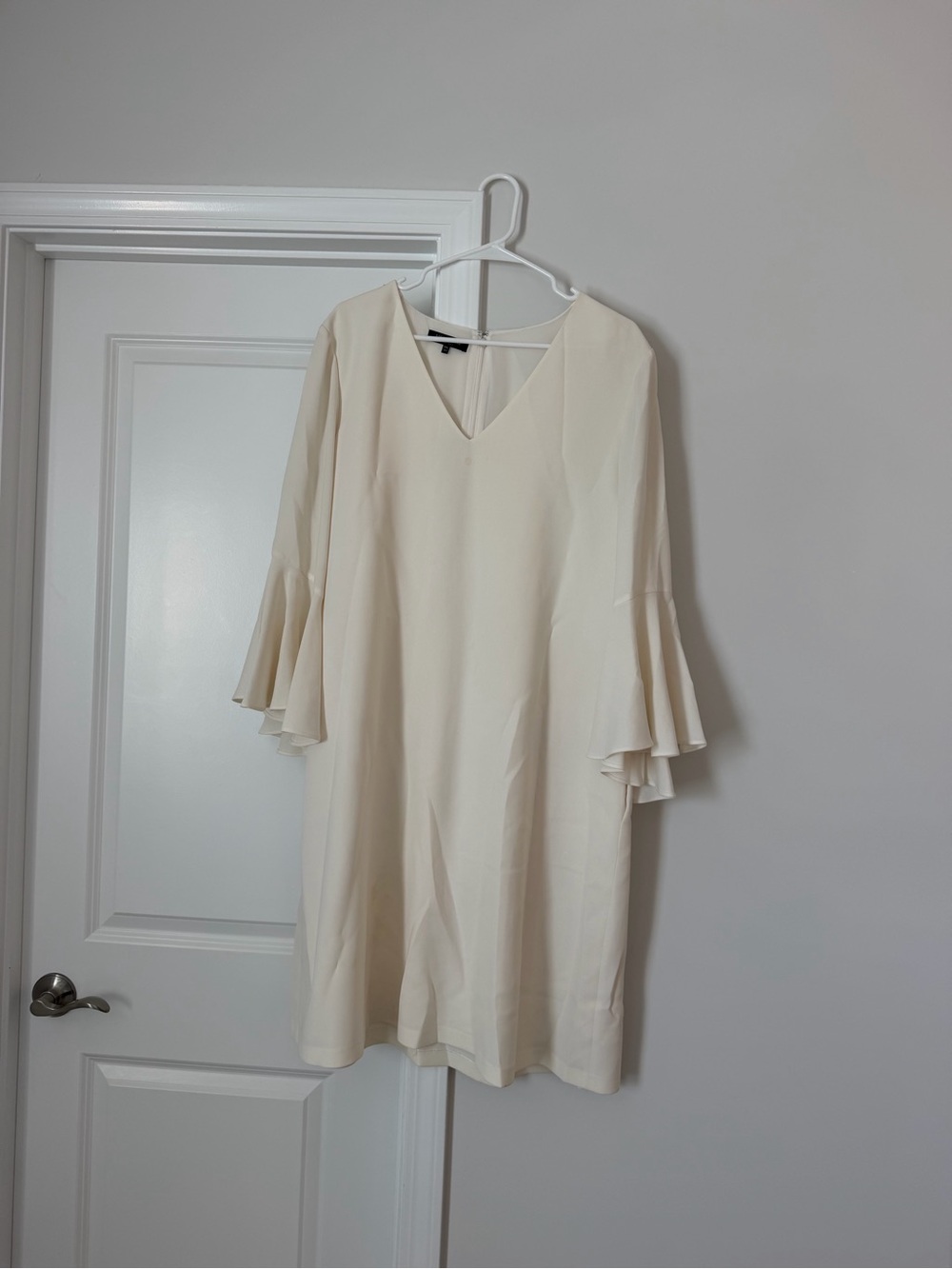 Lafayette 148 New York Off-White V-Neck Bell-Sleeve Dress
